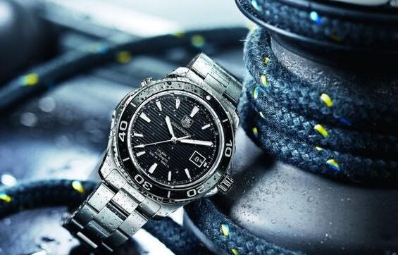 TAG Heuer copy watches for men are created with 41mm in diameter.